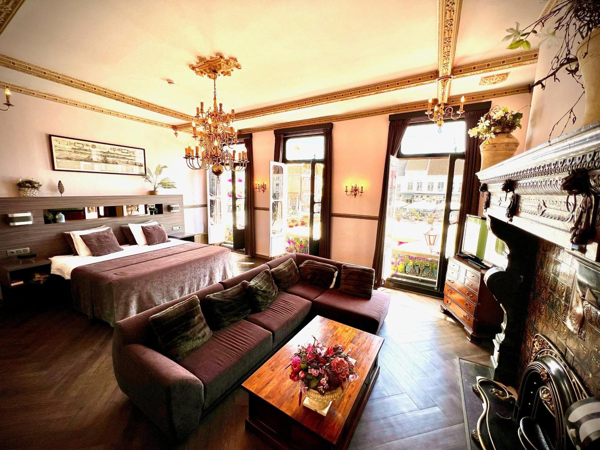 Grand Cafe Hotel De Bourgondier Bergen op Zoom Εξωτερικό φωτογραφία