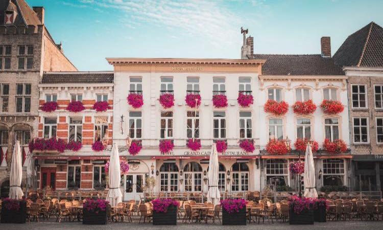 Grand Cafe Hotel De Bourgondier Bergen op Zoom Εξωτερικό φωτογραφία