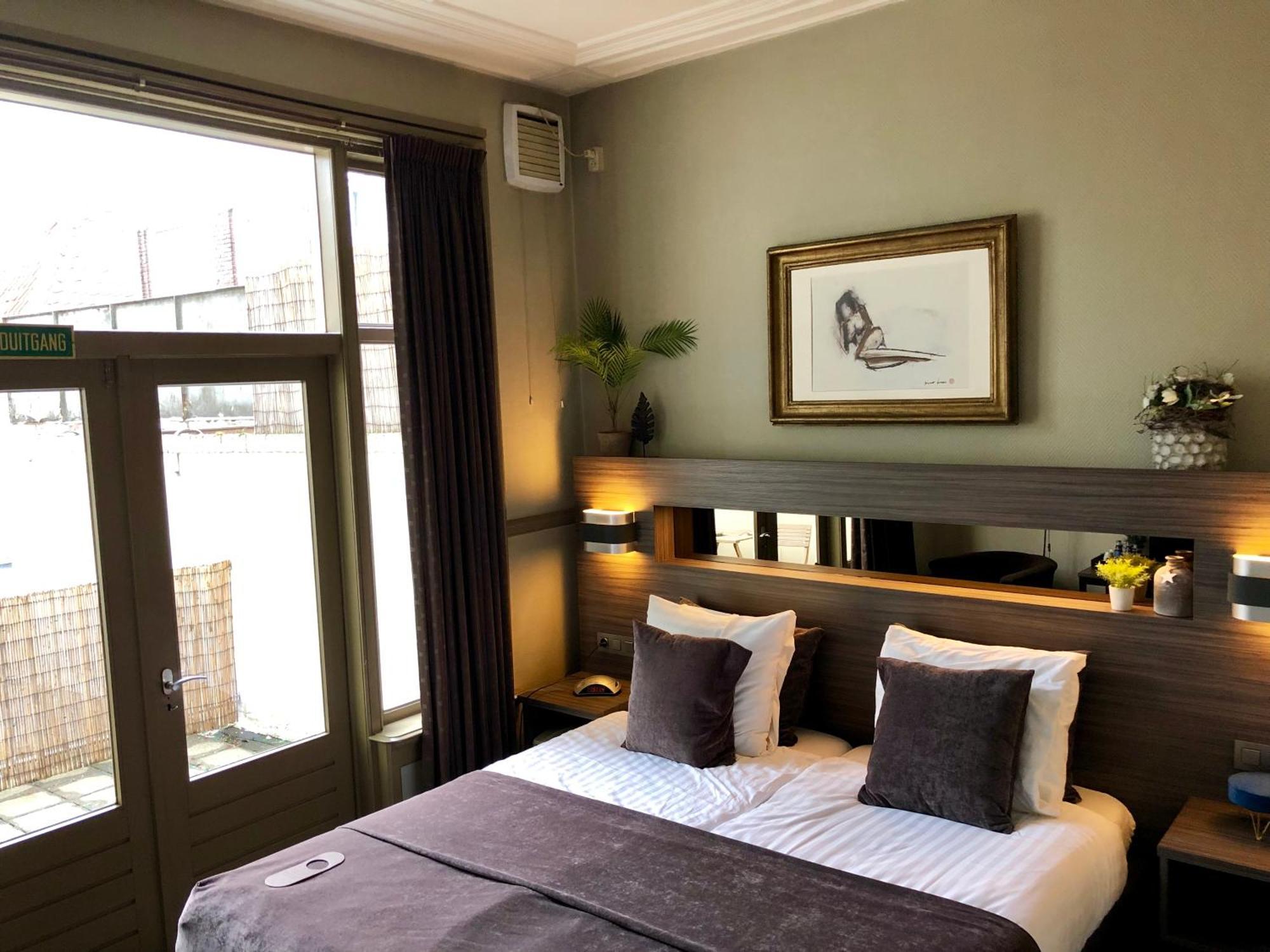 Grand Cafe Hotel De Bourgondier Bergen op Zoom Εξωτερικό φωτογραφία